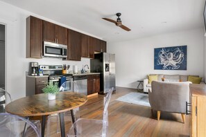 Interior - Drayton Suite | In the Heart of King Street! (Charleston)