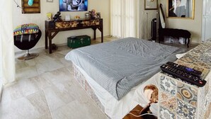Basic Bungalow, Pool View | 10 bedrooms, WiFi (free), bed sheets - Norock club & Beach (Copala)