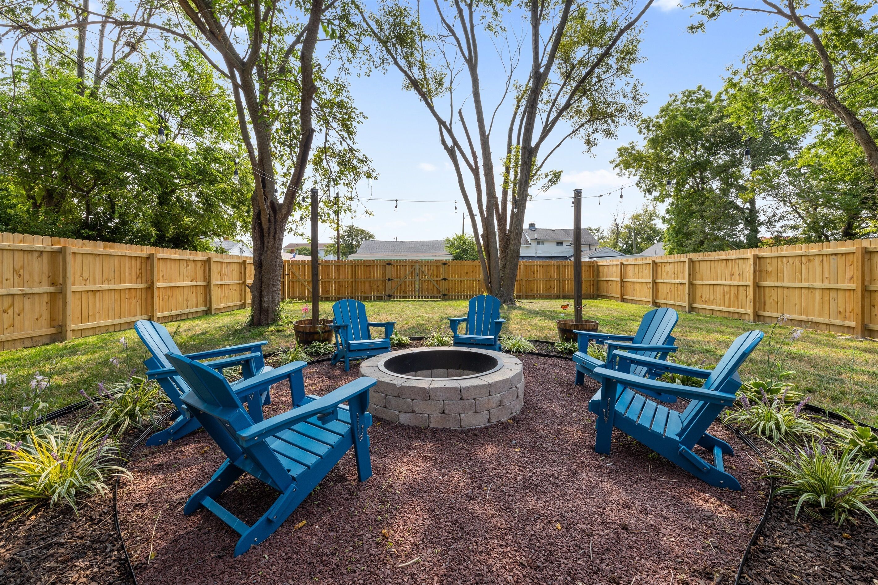 Fire Pit - Cozy - 3min Beach - Renovated - 2 Kings