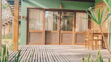 Premium Suite, 1 Katil Ratu (Queen), Non Smoking, Garden View | Pemandangan dari bilik
