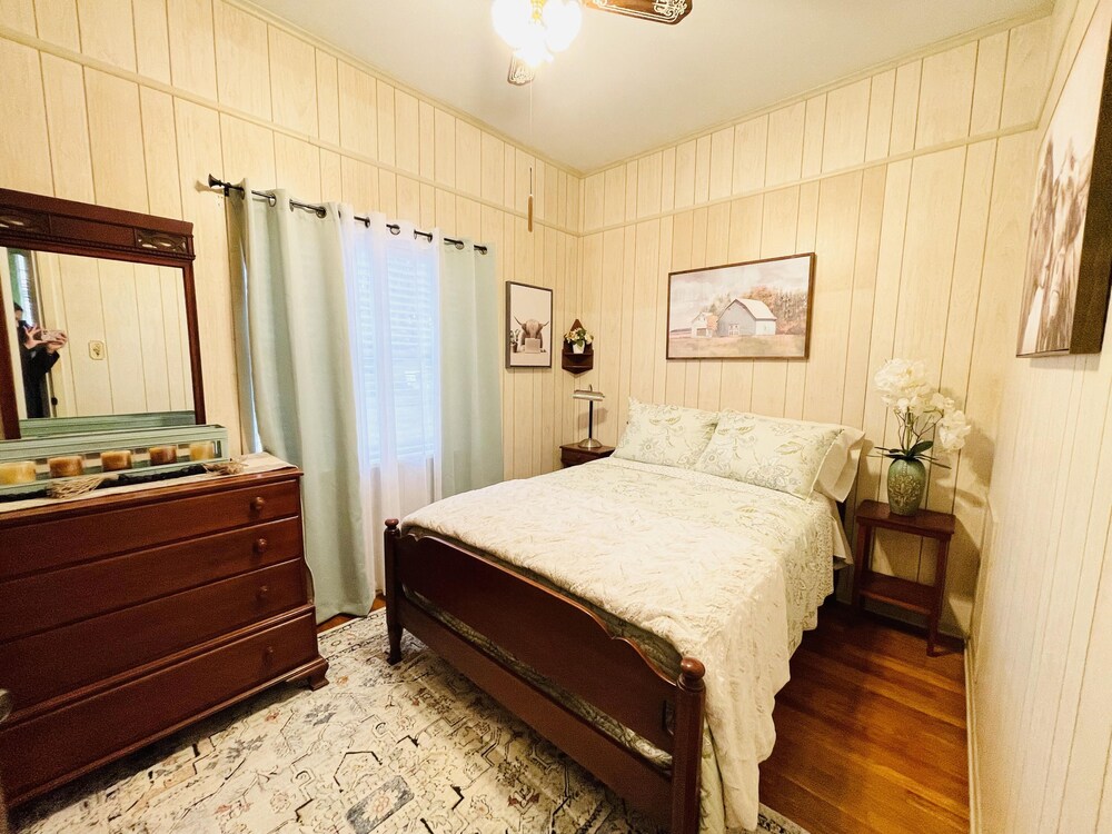 Cozy and peaceful Country vintage getaway! A time away from your every