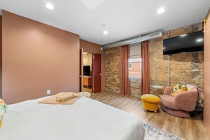 2 chambres, fer et planche à repasser, Wi-Fi, draps fournis