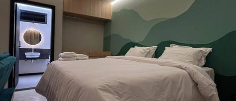 1 bedroom, desk, iron/ironing board, free WiFi