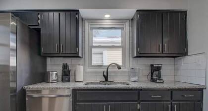 Home Near BP Refinery-Whiting