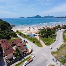 Sulla spiaggia, sabbia bianca, 20 bar sulla spiaggia