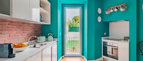 Kühlschrank, Ofen, Herdplatte, Geschirrspüler