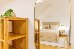 1 quarto, ferros/tábuas de passar roupa, acesso à internet