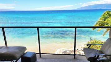 Am Strand, Liegestühle, Strandtücher