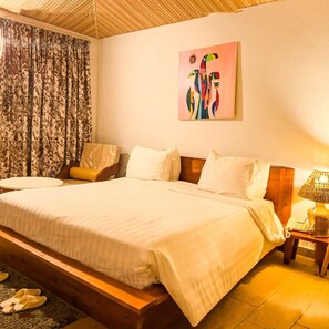 Premium bedding, minibar, individually furnished, free WiFi