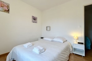 2 Schlafzimmer, Bügeleisen/Bügelbrett, Reisekinderbett, WLAN