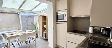 Fridge, microwave, oven, dishwasher