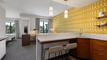 大冰箱、微波炉、炉灶、洗碗机