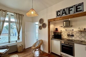 Nicht klassifiziertes Bild, 2 von 9, Schaltfläche