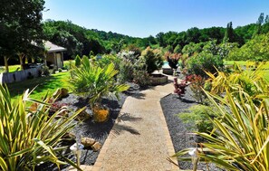 Property grounds - Nice home in Castelnaud La Chapelle (Castelnaud La Chapelle)