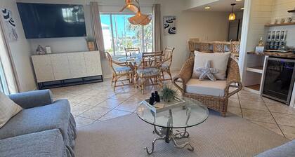 Oceanfront-Private Beach-3 minute walk to Flora-Bama-Townhouse-6 Unit Building