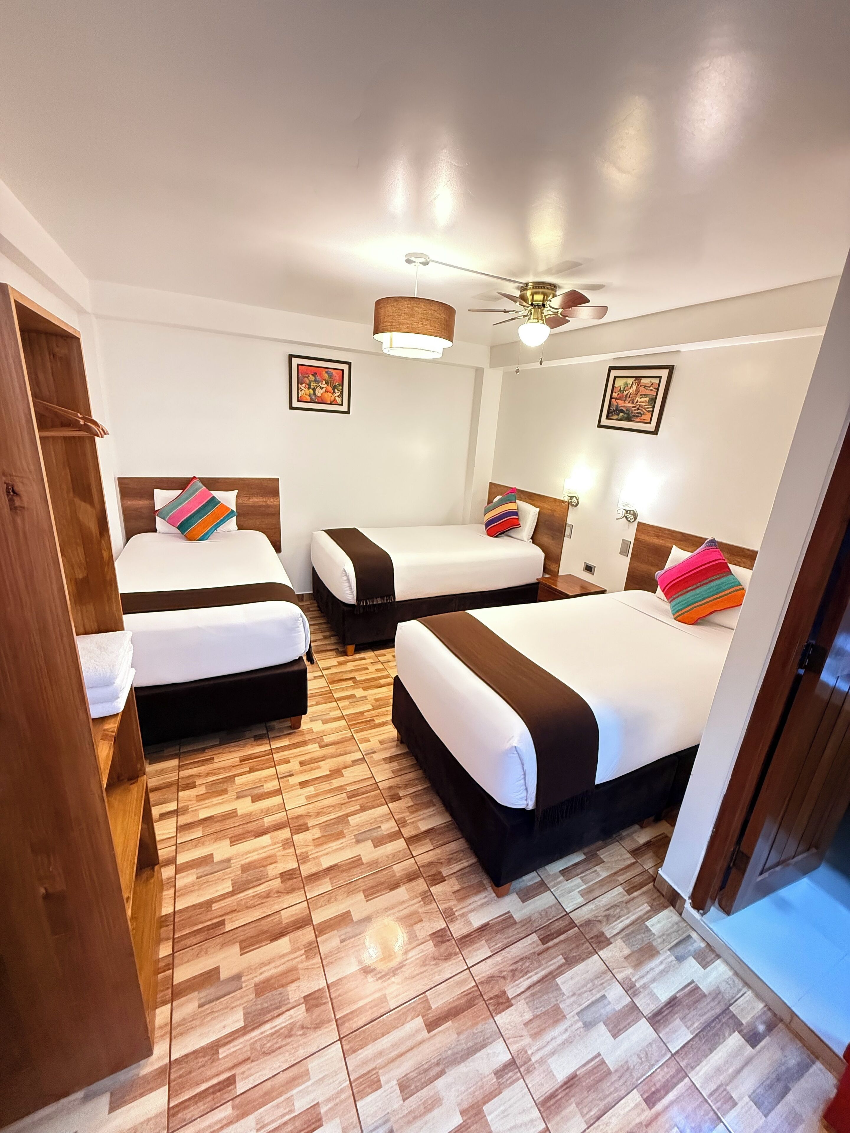 Chambre Triple Standard | Bureau, Wi-Fi gratuit