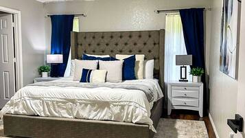 4 soveværelser, skrivebord, strygejern/strygebræt, gratis Wi-Fi