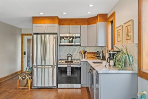 Fridge, microwave, oven, stovetop - Poconos retreat with hot tub, fire pit & game room (Cresco)