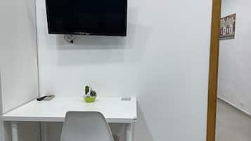 Elite Room | Down duvets, desk, free WiFi