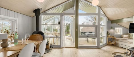 تناول الطعام