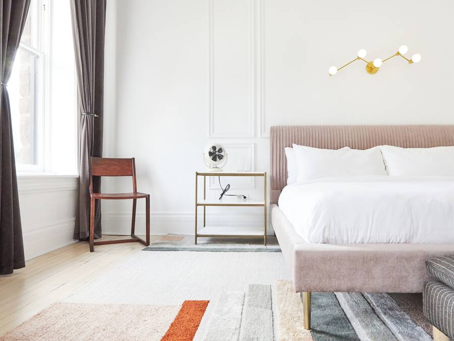 Luxury Single Room | Premium bedding, pillowtop beds, free WiFi, bed sheets