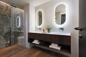 Suite, Talblick | Badezimmer
