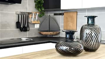 Fridge, oven, dishwasher