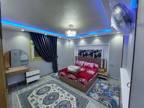 3 makuuhuonetta, silitysrauta/-lauta, Wi-Fi, vuodevaatteet