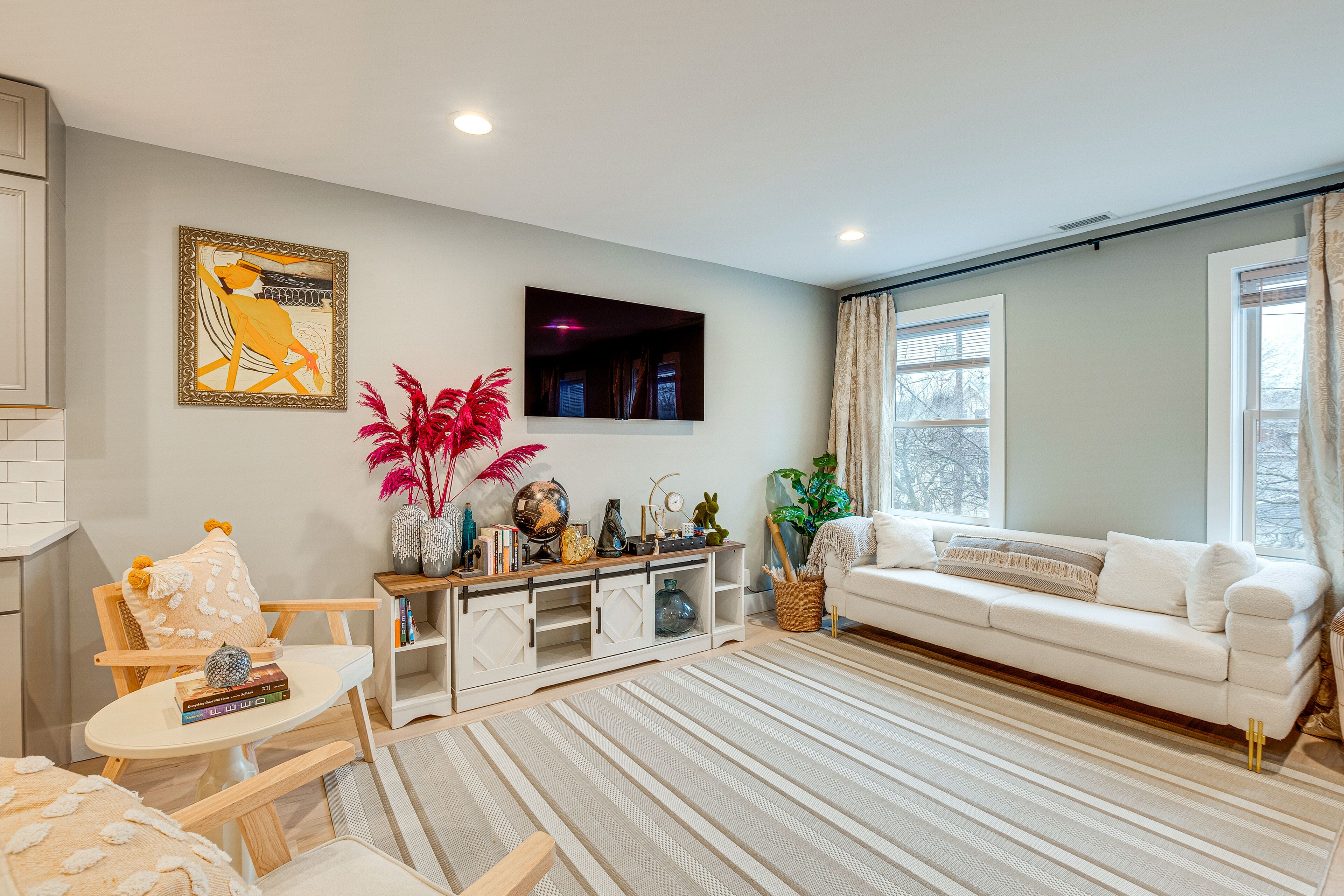 Luxury Condo, Steps to Downtown Montclair & Train!