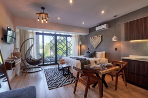 1 soverom, safe på rommet, strykejern/-brett og wi-fi