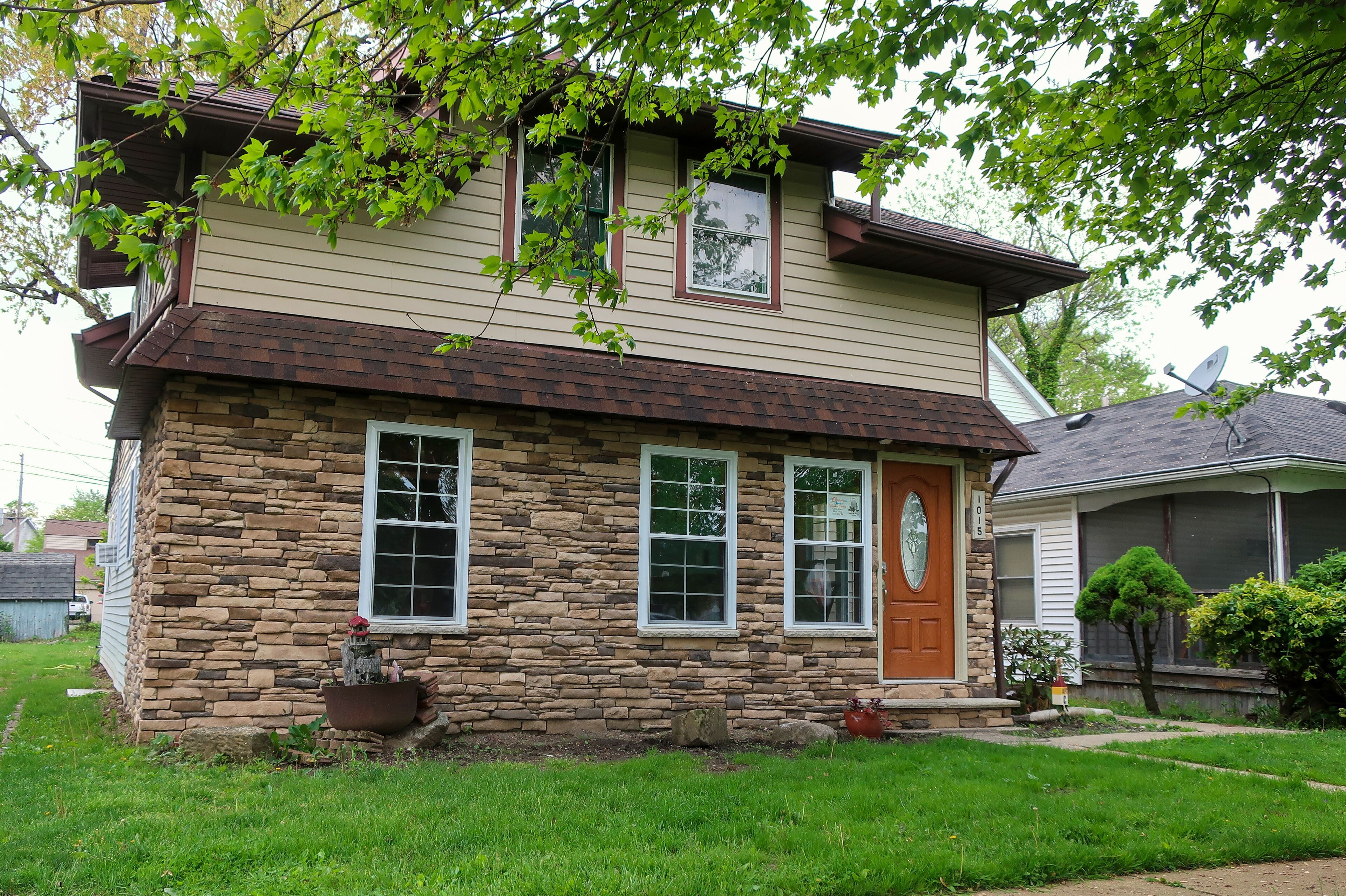 Cottage in Private Beach Community Near Cedar Point and Kalahari