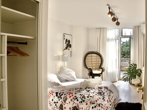 3 bedrooms, iron/ironing board, travel cot, WiFi