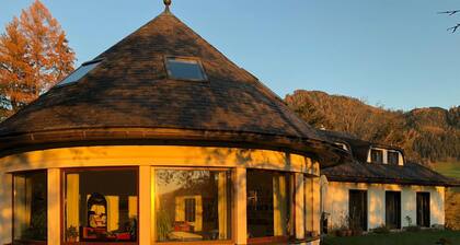 Ferienhaus mit schoenen Pool