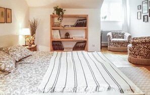 4 bedrooms, free WiFi