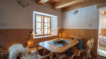 Ferienhaus, 2 Schlafzimmer, Terrasse | Speisen