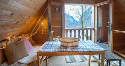 "elderflower Cottage In The Heart Of Nature"