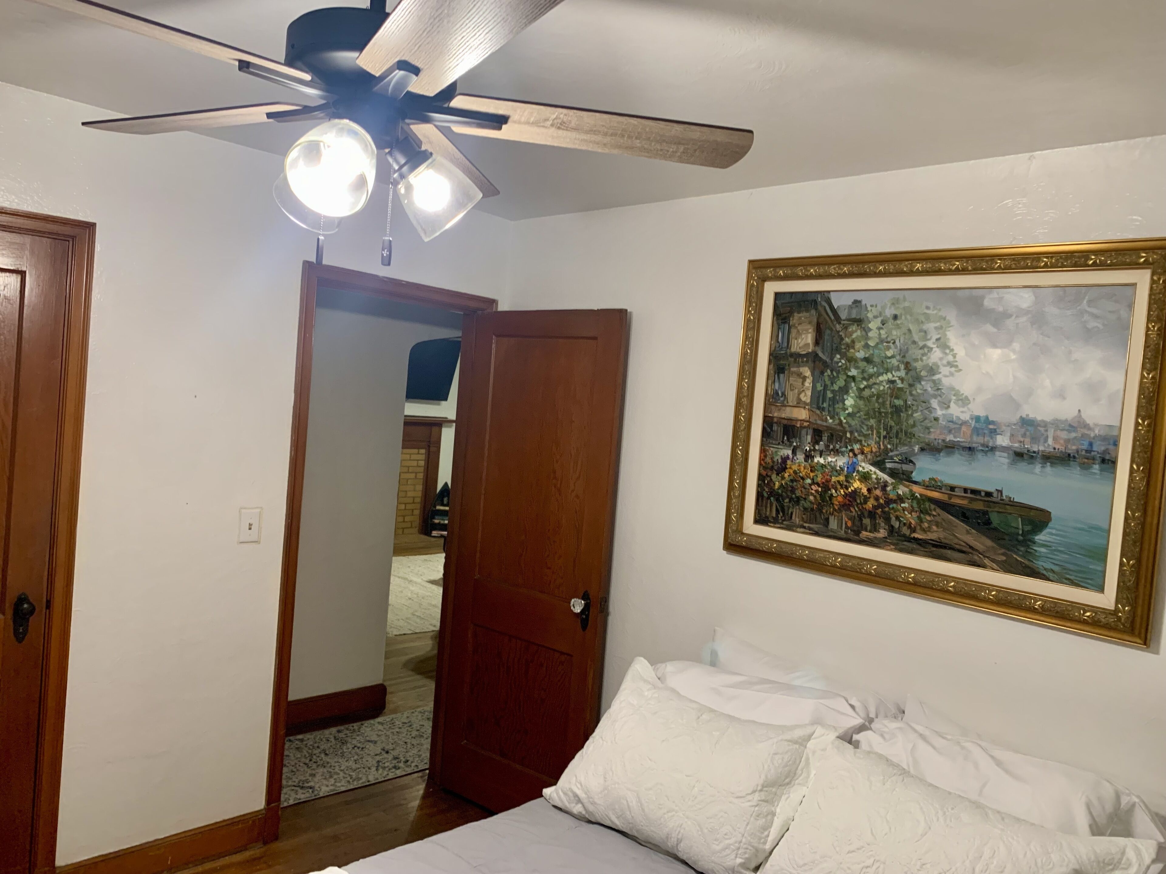 3 bedrooms, free WiFi, bed sheets