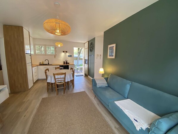 TV - 100 - Charming house in the Arros district (SOULAC SUR MER)