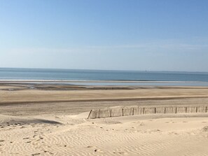 Tæt på stranden, liggestole