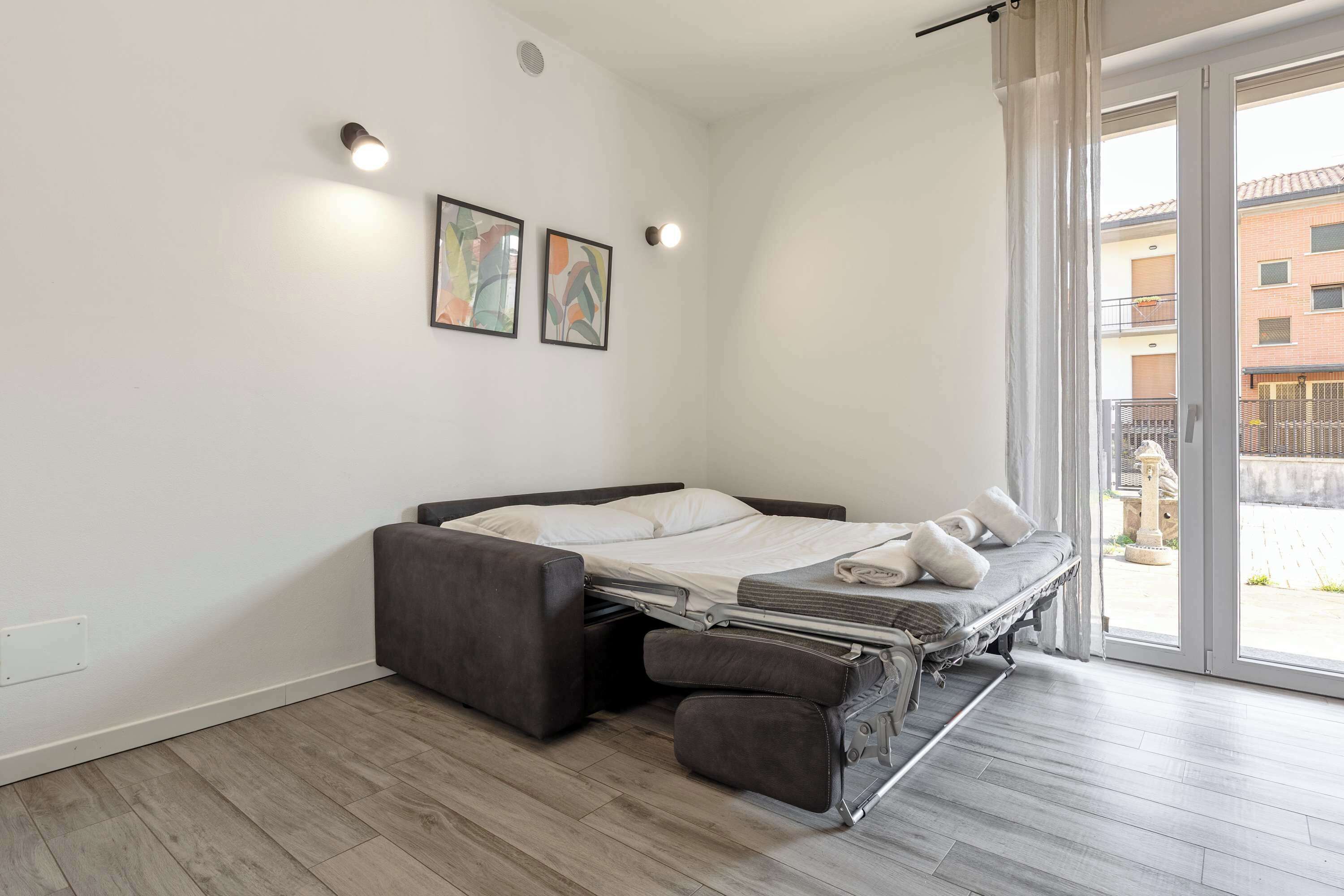 1 bedroom, iron/ironing board, travel crib, WiFi