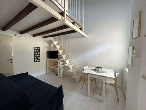 Dining - Civico 13 - Immobili e Soluzioni Rent (Bergamo)