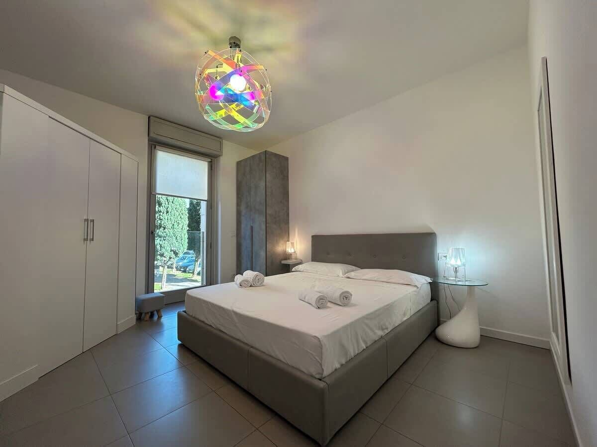 Bügeleisen/Bügelbrett, Reisekinderbett, kostenloses WLAN, Bettwäsche