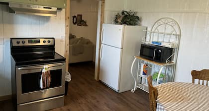Quiet peaceful 2 bedroom