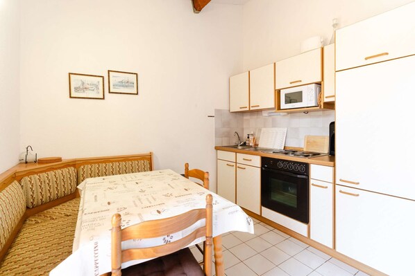 Fridge, microwave, oven, toaster