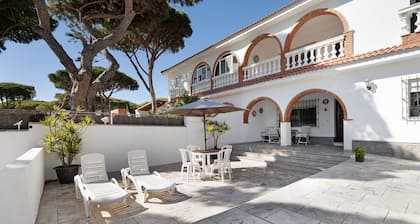 Villa 'El Chozo' mit Meerblick, Privatem Pool und WLAN