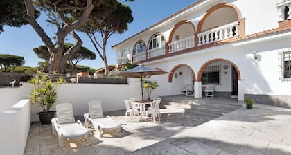 Villa 'El Chozo' avec vue sur la mer, piscine privée et Wi-Fi