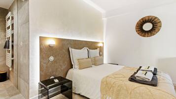 8 habitaciones, tabla de planchar con plancha y wifi gratis