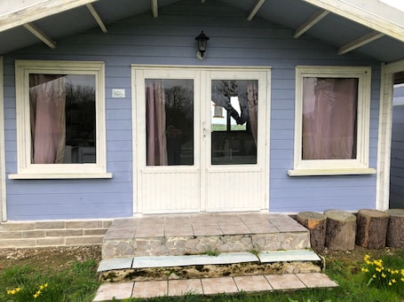 外観の詳細. Chalet 'Les Chalets De Babeth Et Cathy' with Private Terrace