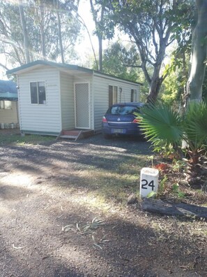 Front of property - Highway Tourist Village (Narrabri)