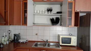 Microwave, oven, stovetop